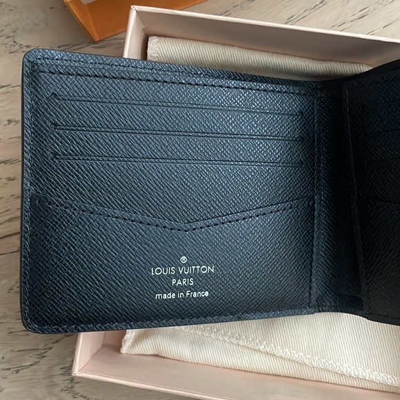 New - Louis Vuitton men’s wallet - Picture 2 of 5